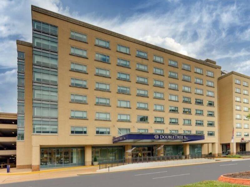 Doubletree By Hilton St. Louis Forest Park Saint Louis Exterior foto