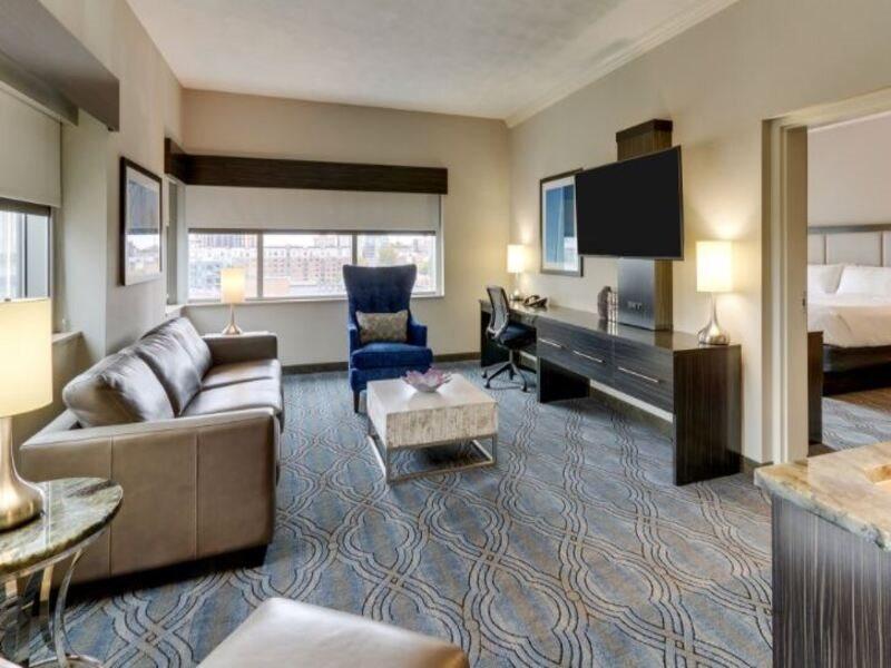 Doubletree By Hilton St. Louis Forest Park Saint Louis Exterior foto