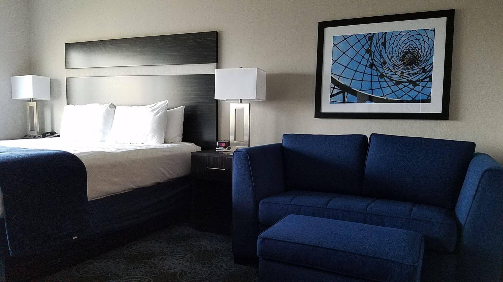Doubletree By Hilton St. Louis Forest Park Saint Louis Exterior foto