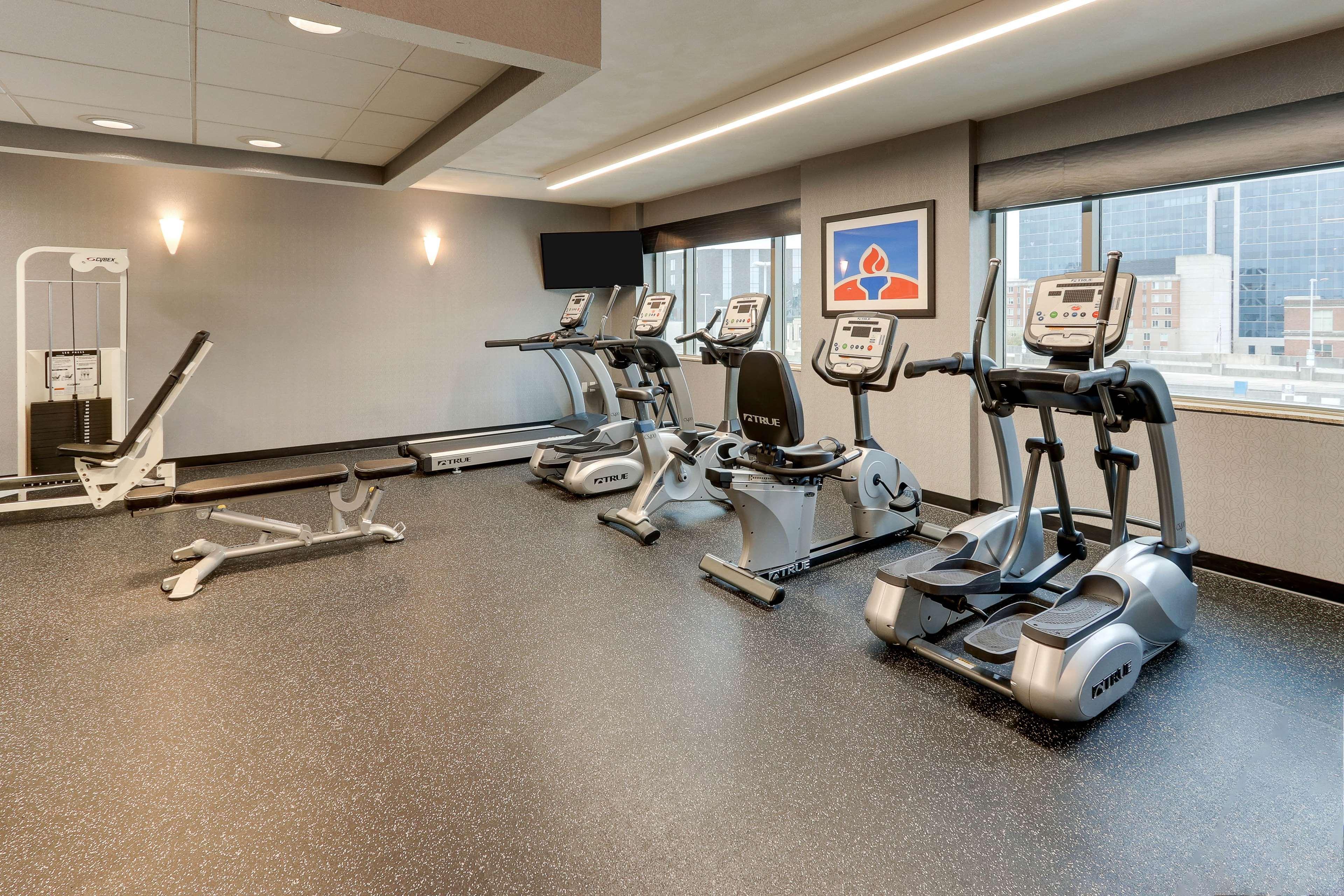 Doubletree By Hilton St. Louis Forest Park Saint Louis Exterior foto