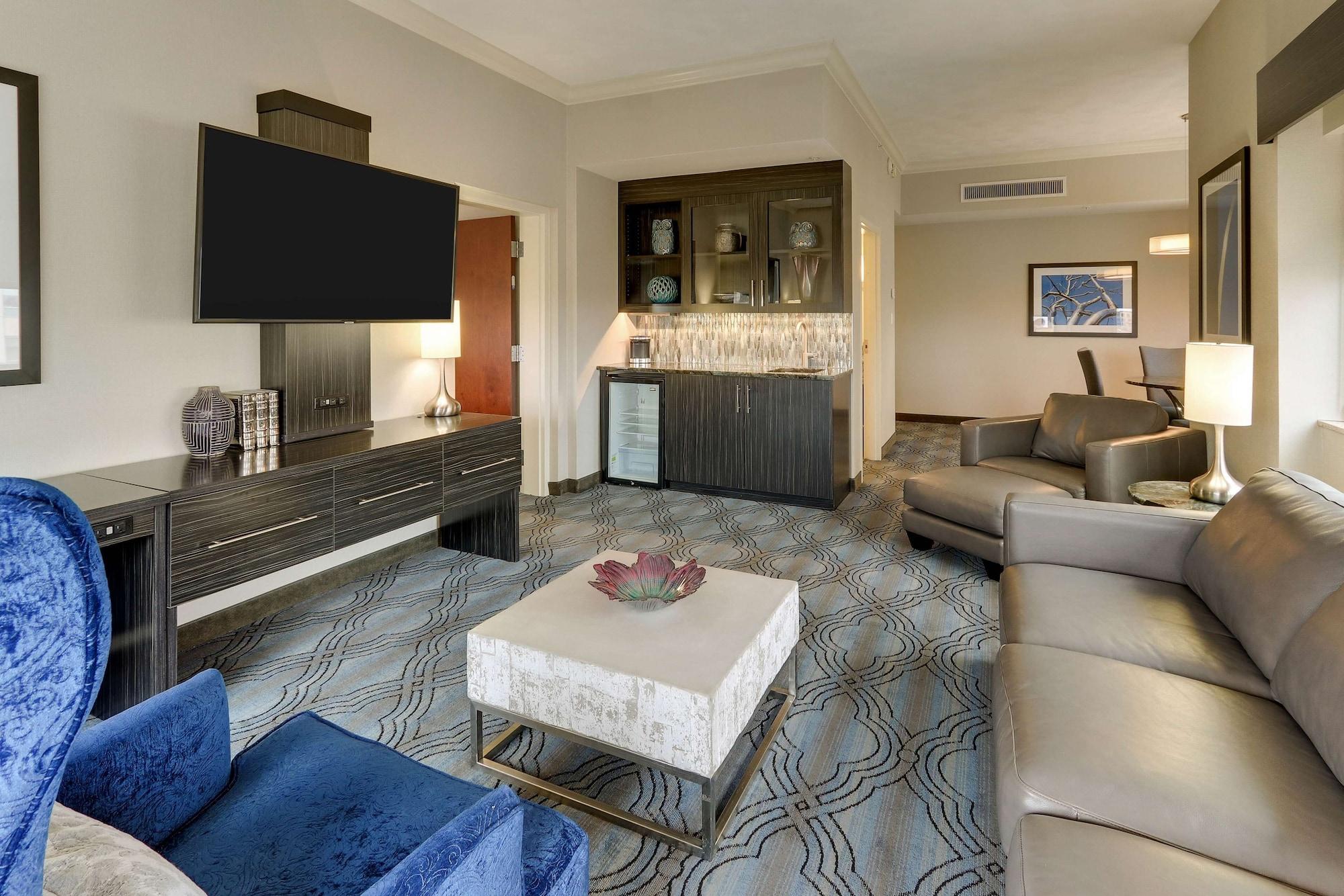 Doubletree By Hilton St. Louis Forest Park Saint Louis Exterior foto