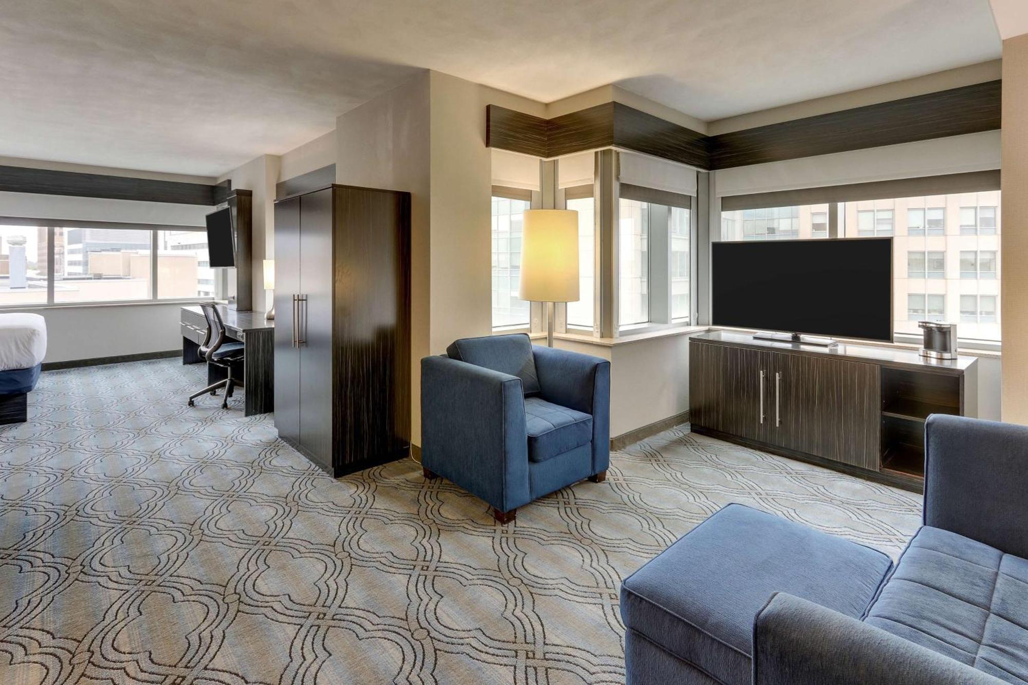 Doubletree By Hilton St. Louis Forest Park Saint Louis Exterior foto