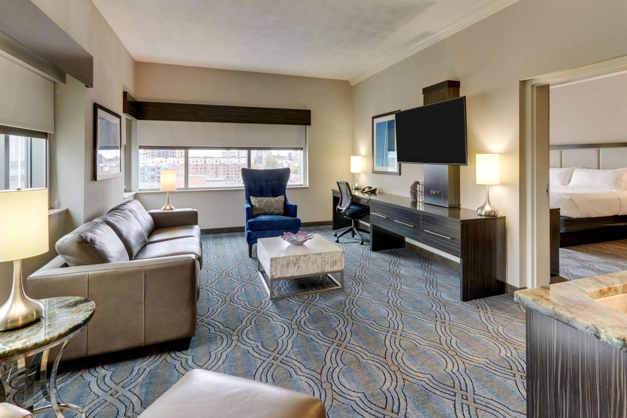 Doubletree By Hilton St. Louis Forest Park Saint Louis Exterior foto