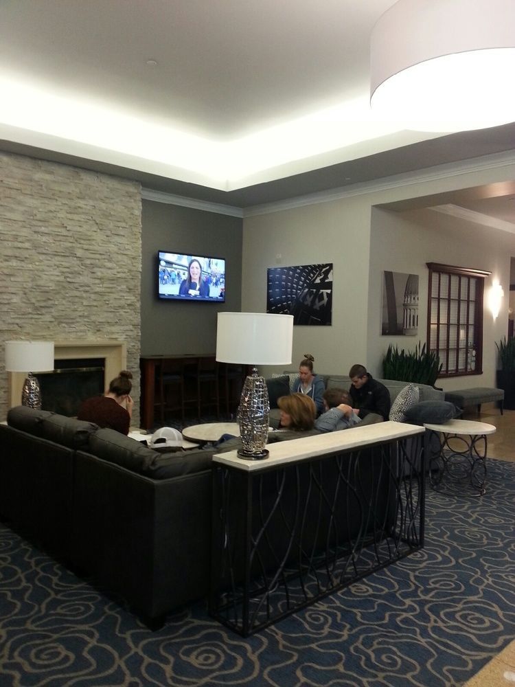 Doubletree By Hilton St. Louis Forest Park Saint Louis Exterior foto