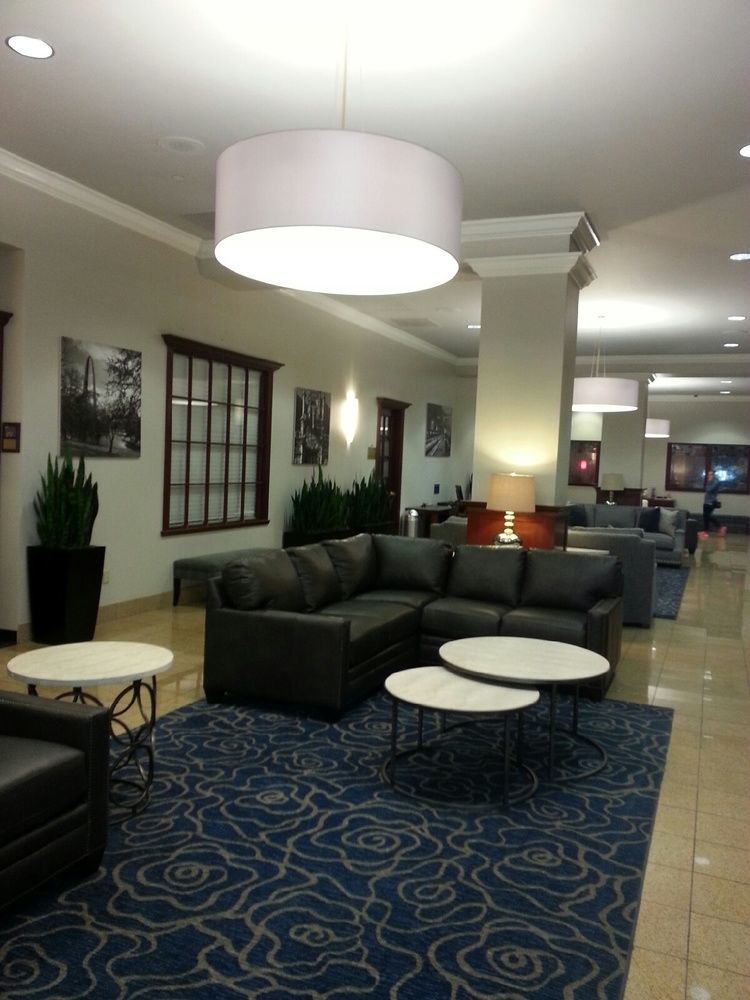 Doubletree By Hilton St. Louis Forest Park Saint Louis Exterior foto